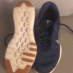 Nike Women’s Flex Training 7
